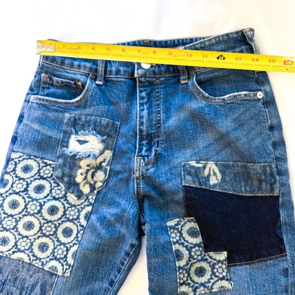 EUC Anthropologie Pilcro Borrowed Boyfriend Patchwork Jeans - Picture 9 of 14